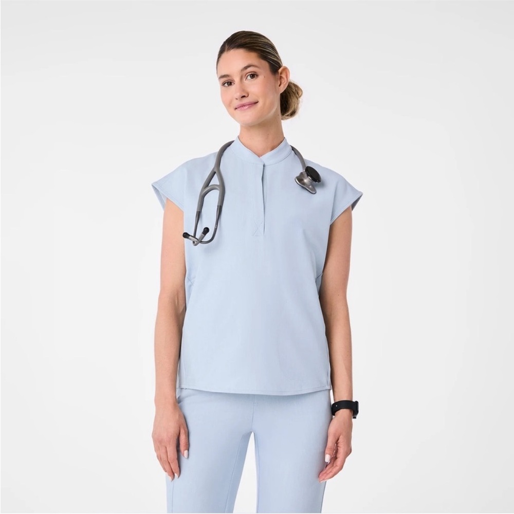 Figs Open Skies Rafaela Scrub Top